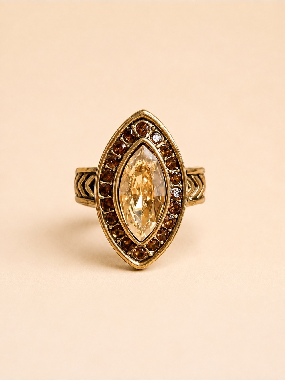 Heidi Daus "Fabulous Feng Shui" Crystal Cocktail Ring *Size 8